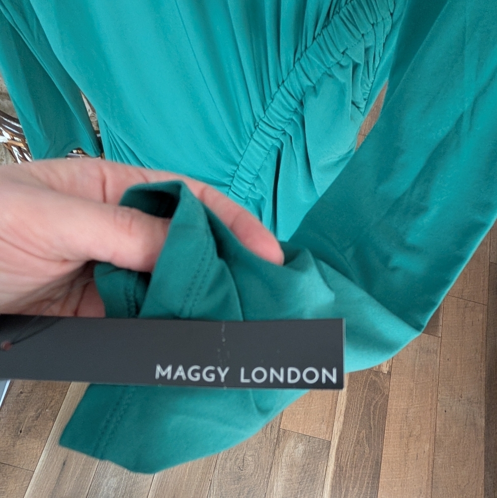 NWT- Maggy London Dress- Evergreen Size 16 - Picture 4 of 5